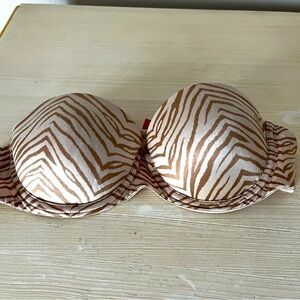 Victoria’s Secret Multi-way Push-up Bra